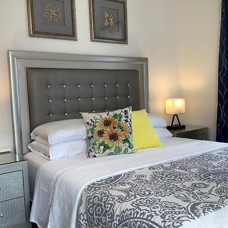 Via Veneto - Old Town Bed and Breakfast Niagara-on-the-Lake Exteriör bild