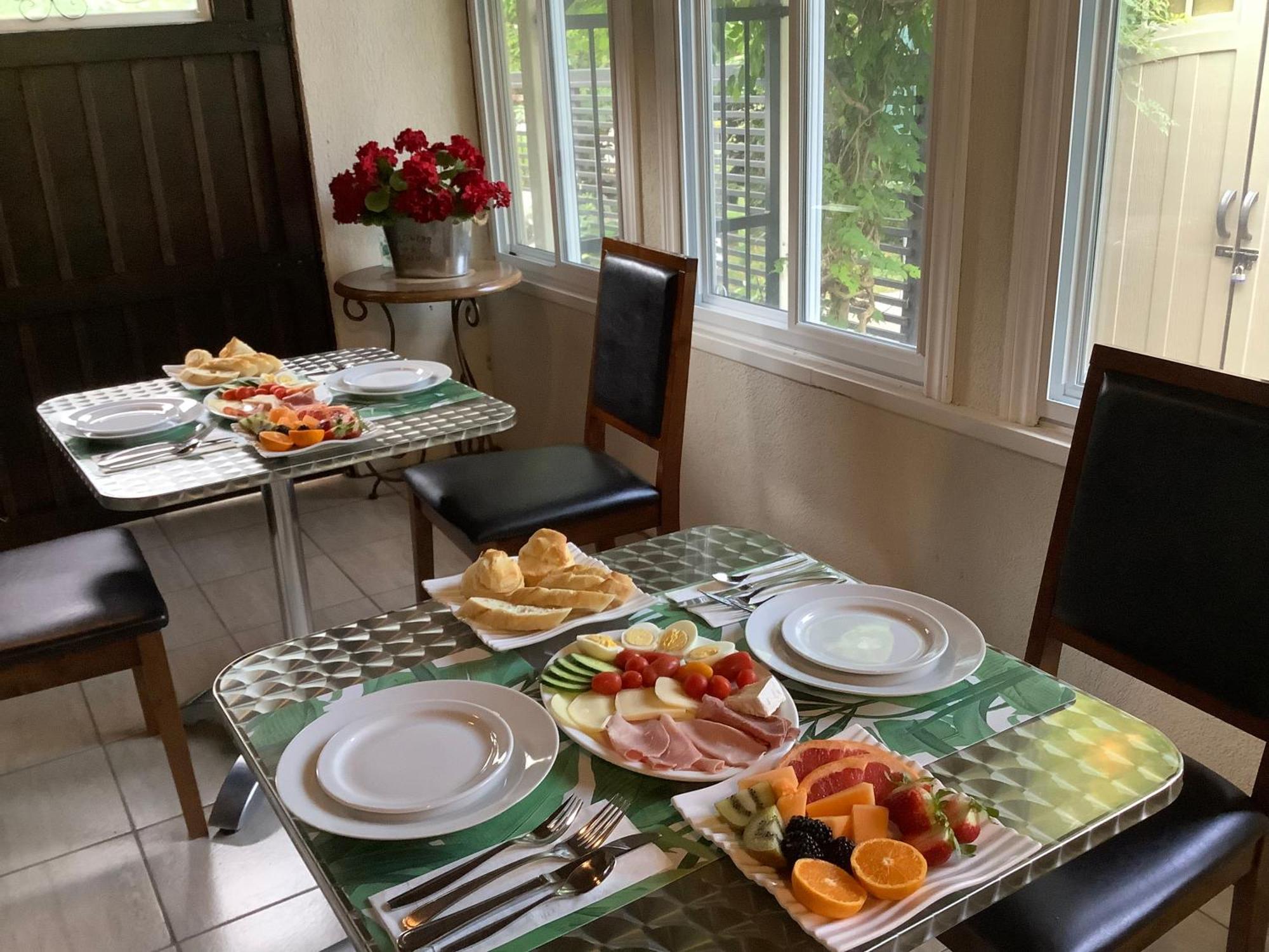 Via Veneto - Old Town Bed and Breakfast Niagara-on-the-Lake Exteriör bild